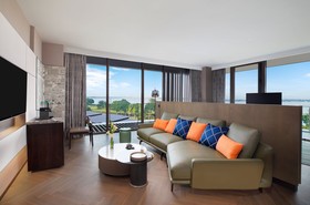 Indigo Suzhou Yangcheng Lake, An Ihg Hotel