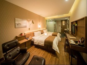 James Joyce Coffetel Suzhou Mudu Station