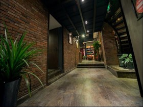 James Joyce Coffetel Suzhou Mudu Station