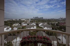 Jinling Guanyuan International