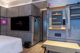Moxy Suzhou City Centre