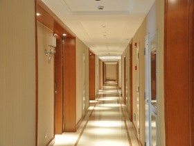 Puyu Zhongrun Apartment Hotel