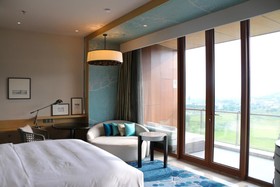 Renaissance Suzhou Taihu Lake Hotel