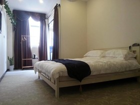 Shiquan Street No. 5 Theme Hotel