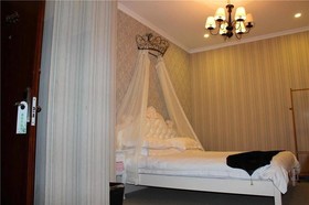 Shiquan Street No. 5 Theme Hotel