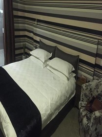 Shiquan Street No. 5 Theme Hotel