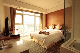 Suzhou Dongshan Daihu Villa