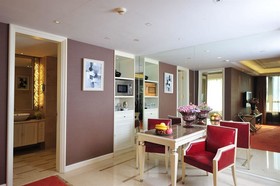 Wealthy All Suites Hotel Suzhou