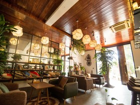 Zaimushe Holiday Courtyard