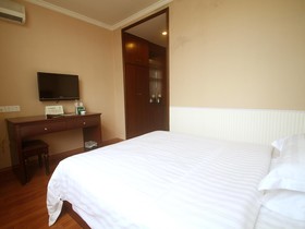 Green Alliance Taizhou Shifu Avenue Hotel