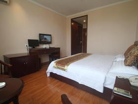 Green Alliance Taizhou Shifu Avenue Hotel