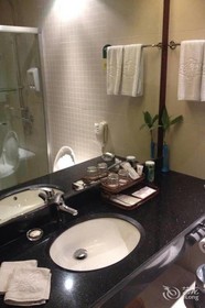 Jade Crystal Hotel (Taizhou Ocean Plaza)
