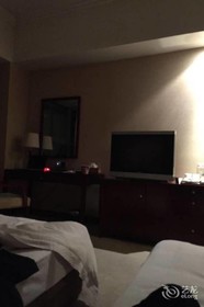 Jade Crystal Hotel (Taizhou Ocean Plaza)