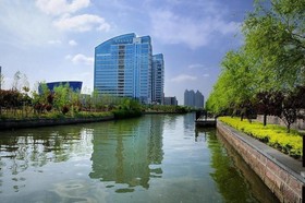 Jade Crystal Hotel (Taizhou Ocean Plaza)