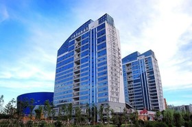 Jade Crystal Hotel (Taizhou Ocean Plaza)