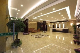 Oriental Pearl Grand Hotel
