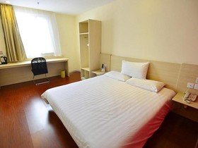 Hanting Express Huayangtang Store