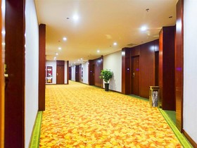 Greentree Inn Jiangsu Xuzhou High Speed Railway Zhanqian Square Business Hotel