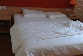 Home Inn (Xuzhou Golden Eagle International Shopping Center)