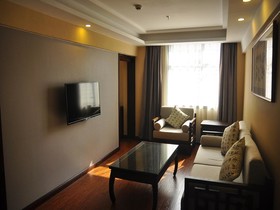 Metropolo Xuzhou Pengcheng Square Golden Shield