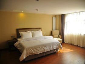 Metropolo Xuzhou Pengcheng Square Golden Shield