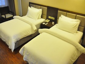 Metropolo Xuzhou Pengcheng Square Golden Shield