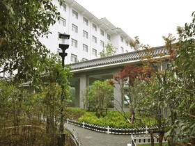 Yunquan Mountain Villa