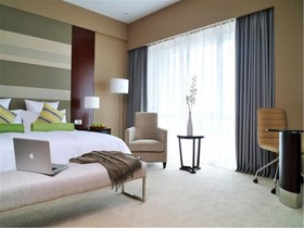 The Qube Hotel