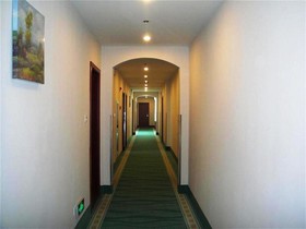 GreenTree Inn ShangHai JiaDing the South of F1 Circuit FangTai Hardware Market Express Hotel
