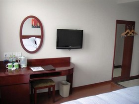 GreenTree Inn ShangHai JiaDing the South of F1 Circuit FangTai Hardware Market Express Hotel