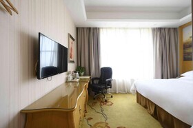 Vienna International Hotel Shanghai Malu Station