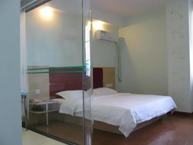 Celebrity Star Hotel