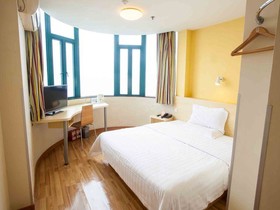 7Days Inn Qingdao Train Station Zhanqiao