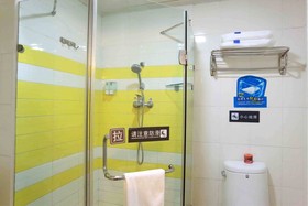 7 Days Inn West Liaoyang Road Carrefour