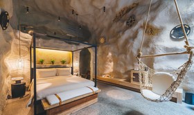 Atour Hotel Heilongjiang Middle Road Qingdao