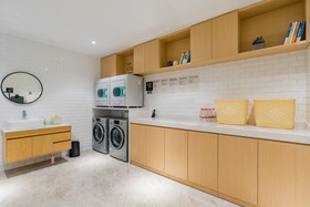 Atour Hotel Heilongjiang Middle Road Qingdao