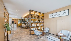 Atour Hotel Heilongjiang Middle Road Qingdao