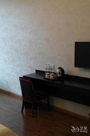 City 118 Chain Hotel