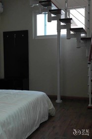City 118 Chain Hotel
