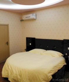 City 118 Chain Hotel