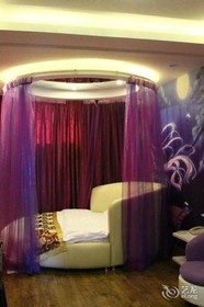 City 118 Theme Hotel