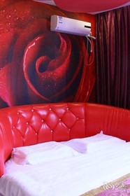 City 118 Theme Hotel