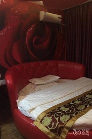 City 118 Theme Hotel