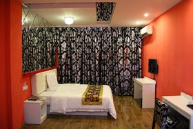 City 118 Theme Hotel