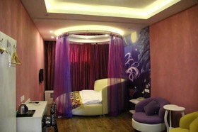 City 118 Theme Hotel