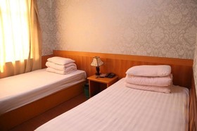 City Holiday Hotel