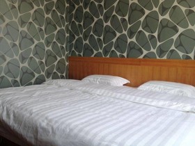 City Holiday Hotel