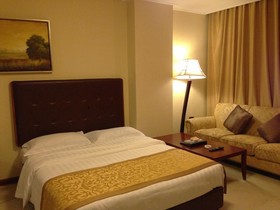 Eagle Canyon Hotel