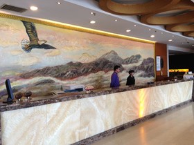 Eagle Canyon Hotel