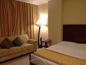 Eagle Canyon Hotel